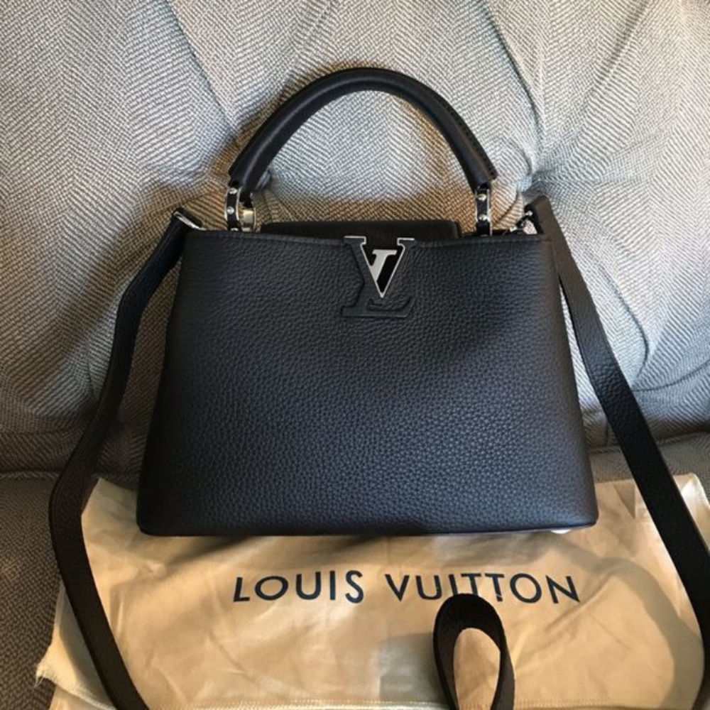 Louis Vuitton Hand bag/ cross body